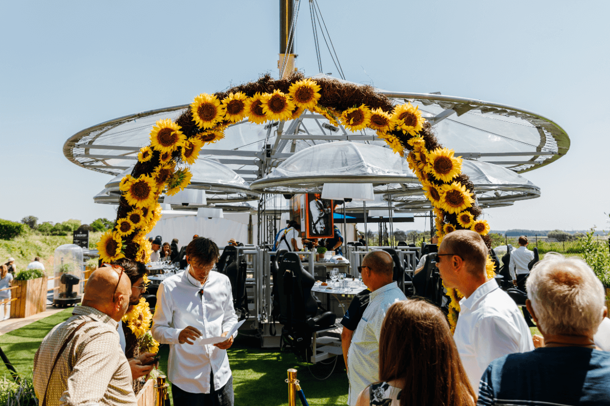 Village gastronomique – Dinner in the Sky